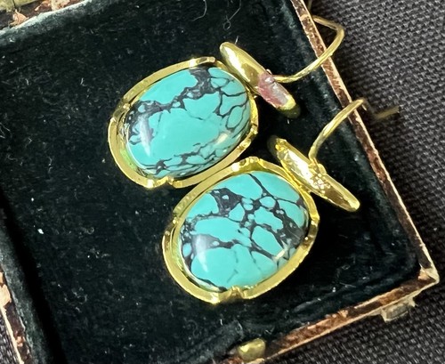 Vintage style jewellery - vintage,