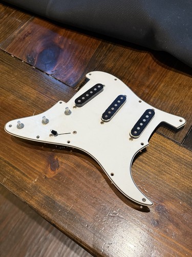 Fender squier stratocaster - squier,