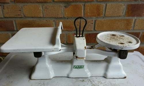 White avery metal - white,