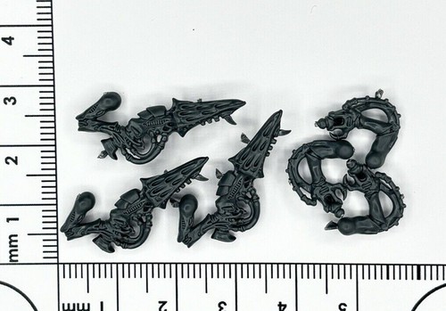Warhammer 40k tyranid warriors - tyranid,