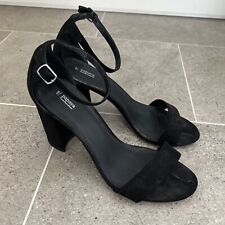 Papaya Matalan Sandals Size 6  Faux Suede Black Strappy Heels 