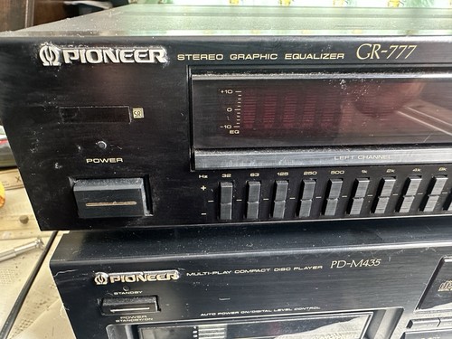 Pioneer 777 stereo graphic - stereo,