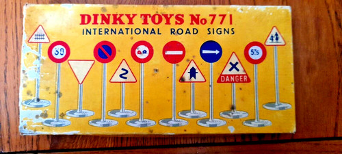 Dinky toys 771 - no, metal