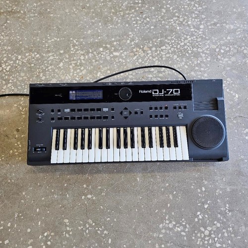 Roland vintage 90 - dj-70, 90's