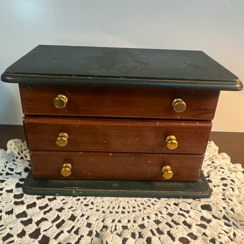 Vintage wooden jewelry box - vintage,