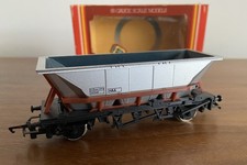 Hornby R238 HAA Merry Go Round HOPPER WAGON, very good condition. Boxed