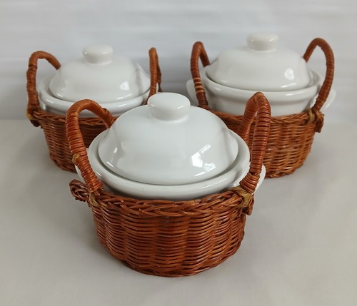 Vtg 3pc crocks - vtg, 3pc.