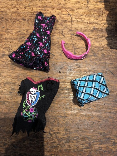 Monster high dolls - monster,