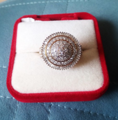 Carat white round - carat,