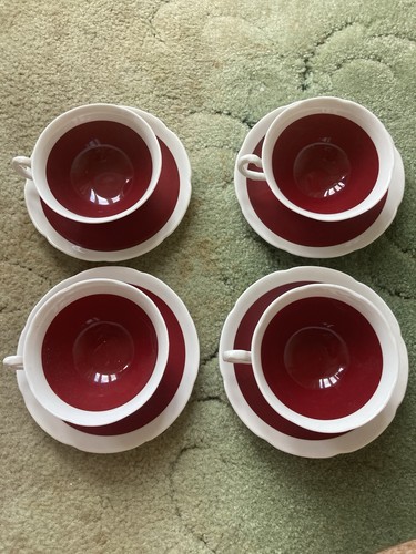 Four cups saucers - four, red