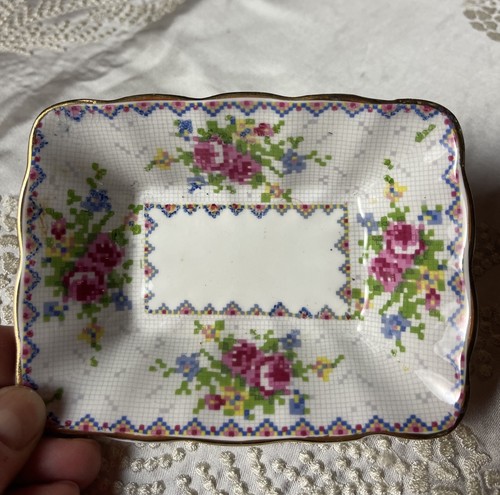 Royal albert petit point - albert, china