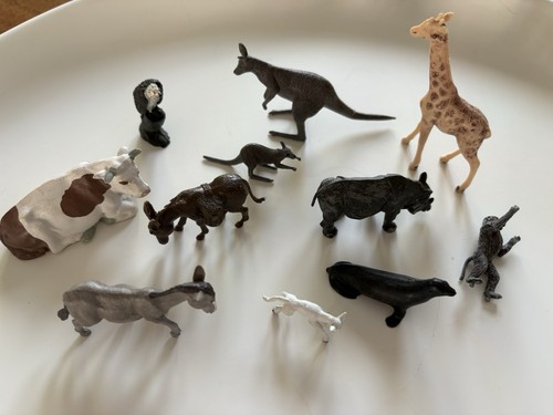 Vintage plastic farm zoo toy - farm,