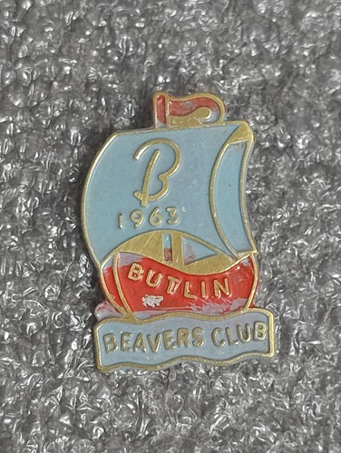 Butlins holidays original pin - holidays,