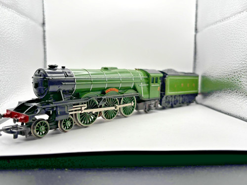 Tri ang hornby r850 - tri-ang, flying