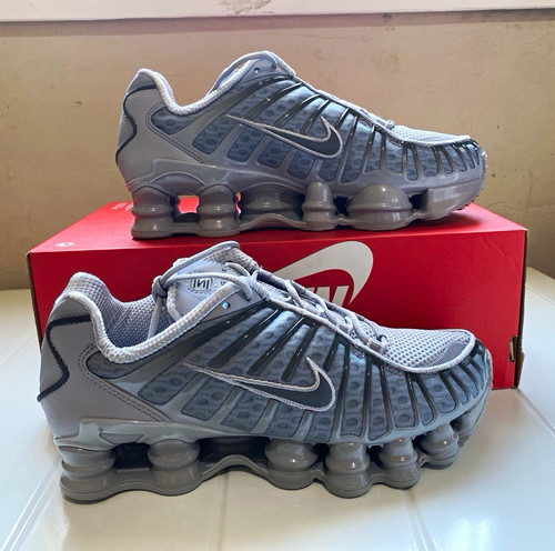 Nike shox grey low top - shox,
