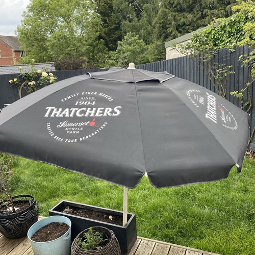 Genuine thatchers cider pub - thatchers,