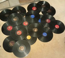 19 x Vintage HMV Gramophone