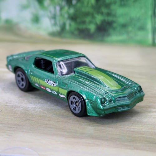 Hot wheels camaro diecast - hot, '81