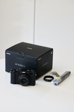 Fuji X100V. Black. 26.1MP