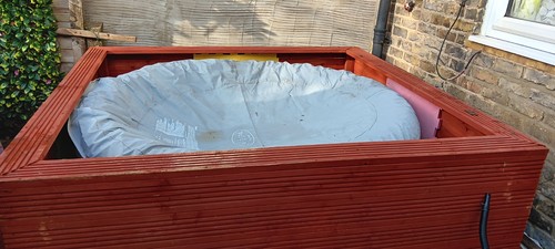 Bestway hot tub with wooden