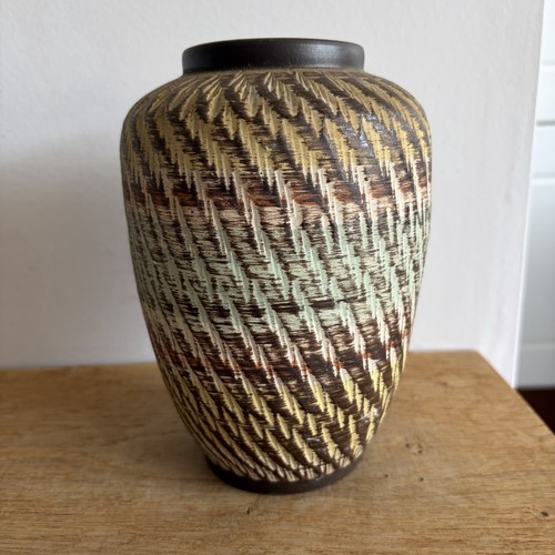 Studio art pottery west german - art,