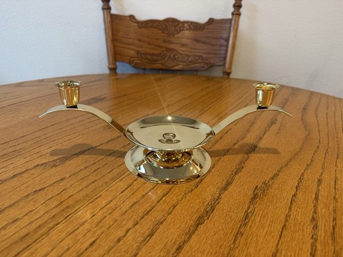 Gold toned unity - toned, holder