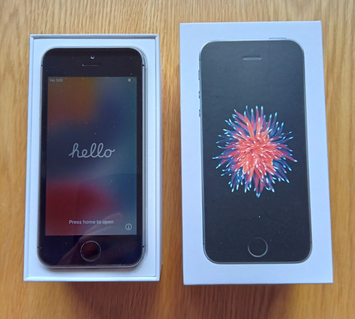 Apple iphone 1st - apple, se