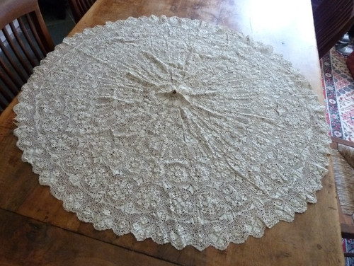 Exceptional silk maltese lace - silk,