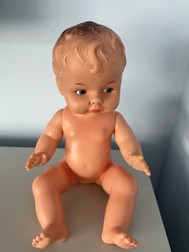Palitoy moulded hair blue eye - palitoy,