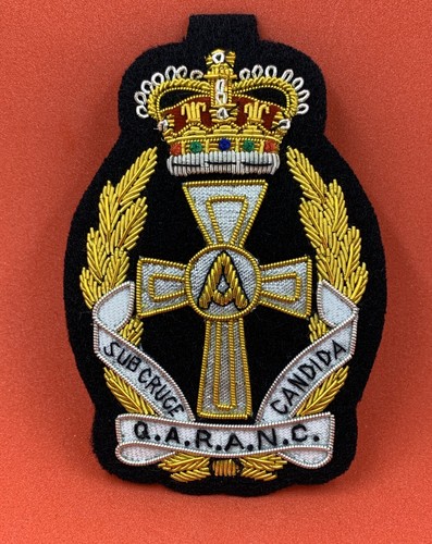 Qaranc blazer badge queen - badge,