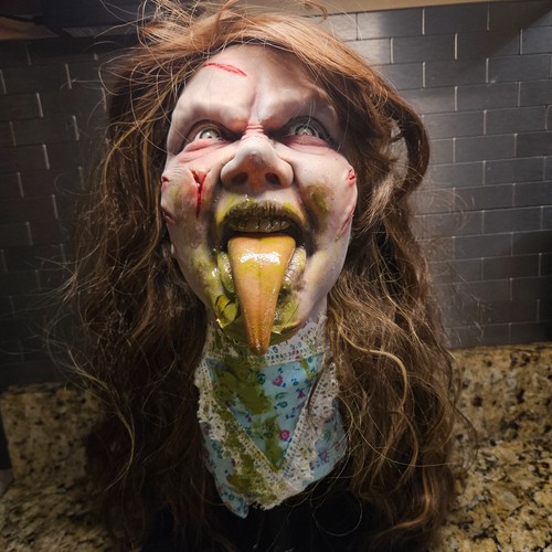 Regan life size head resin - head,
