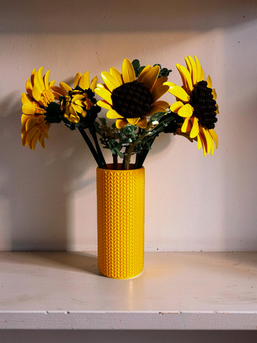 Vase for lego sunflowers - vase,