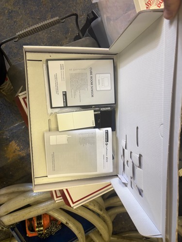 Ariston cube room - cube, sensor