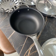 Le Creuset 24cm Non Stick Stainless Steel Wok With Lid