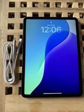 Apple iPad Pro 11" 3rd Gen +