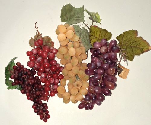 Mixed lot rubber - mixed, grape