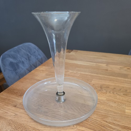 Clear glass epergne - epergne, a