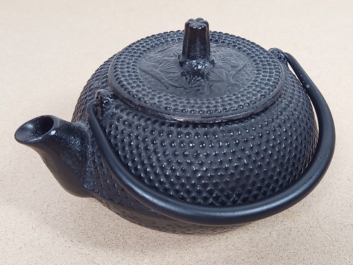 Mini cast iron teapot - mini,