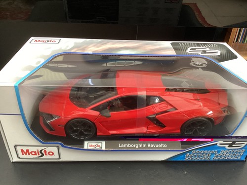 Lamborghini revuelto red - revuelto, in