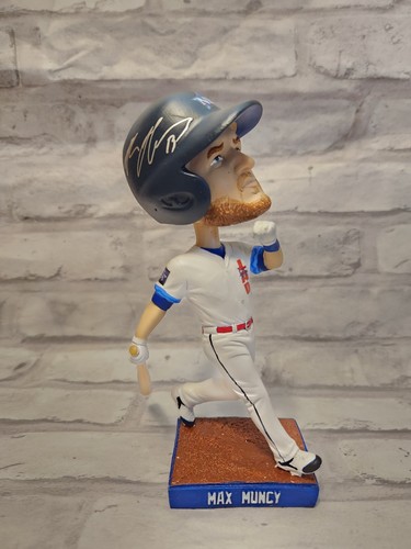 Dodgers max muncy signed - la,