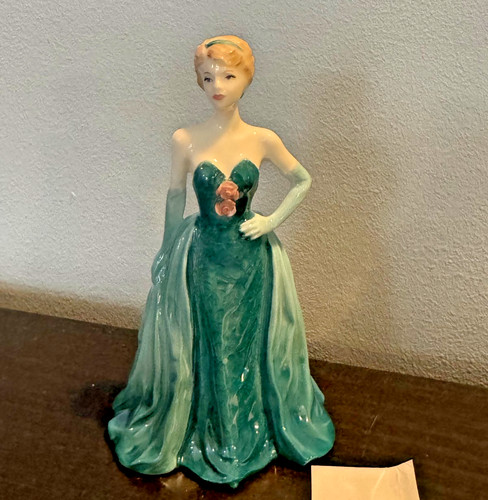 Coalport figurine debutante - coalport, of