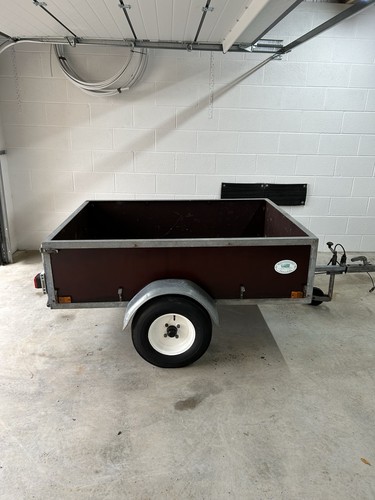 Trailer - ,