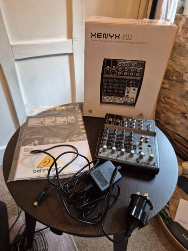 Behringer 802 xenyx - 802, 8-input