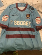 West Ham Away Shirt 2011/2012