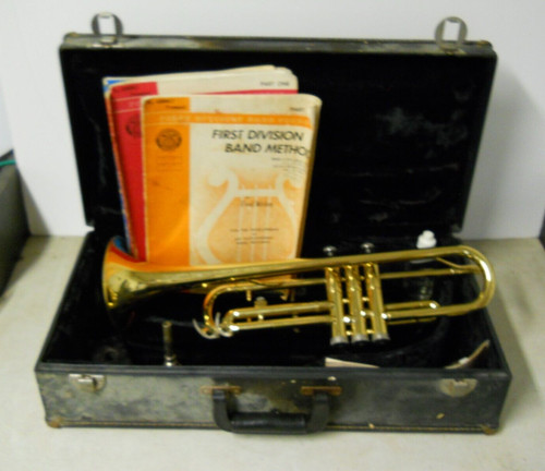 1980 holton trumpet 579633 - holton,