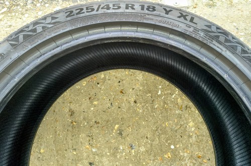 225 r18 95y continental - 225,