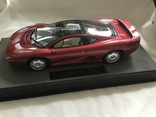 Top marques scale - 1/18,