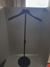 Adjustable garment display - garment,