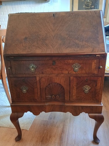 Vintage queen anne - vintage,