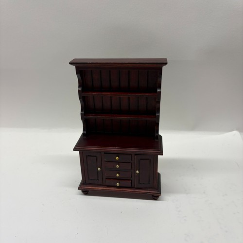12th scale dolls house - 1:12th,
